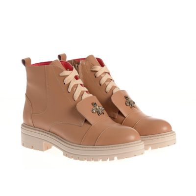 Bocanci Enya din piele bej cu broderie albină